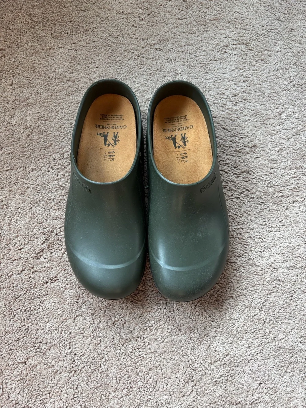 Gardenheir Italian Garden Clogs in Olive Green